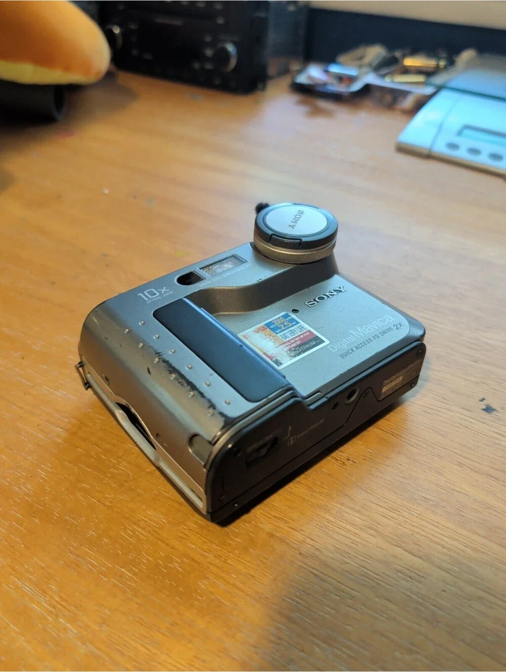 Digital Camera Sony Mavica MVC-FD71 Retro 3.5